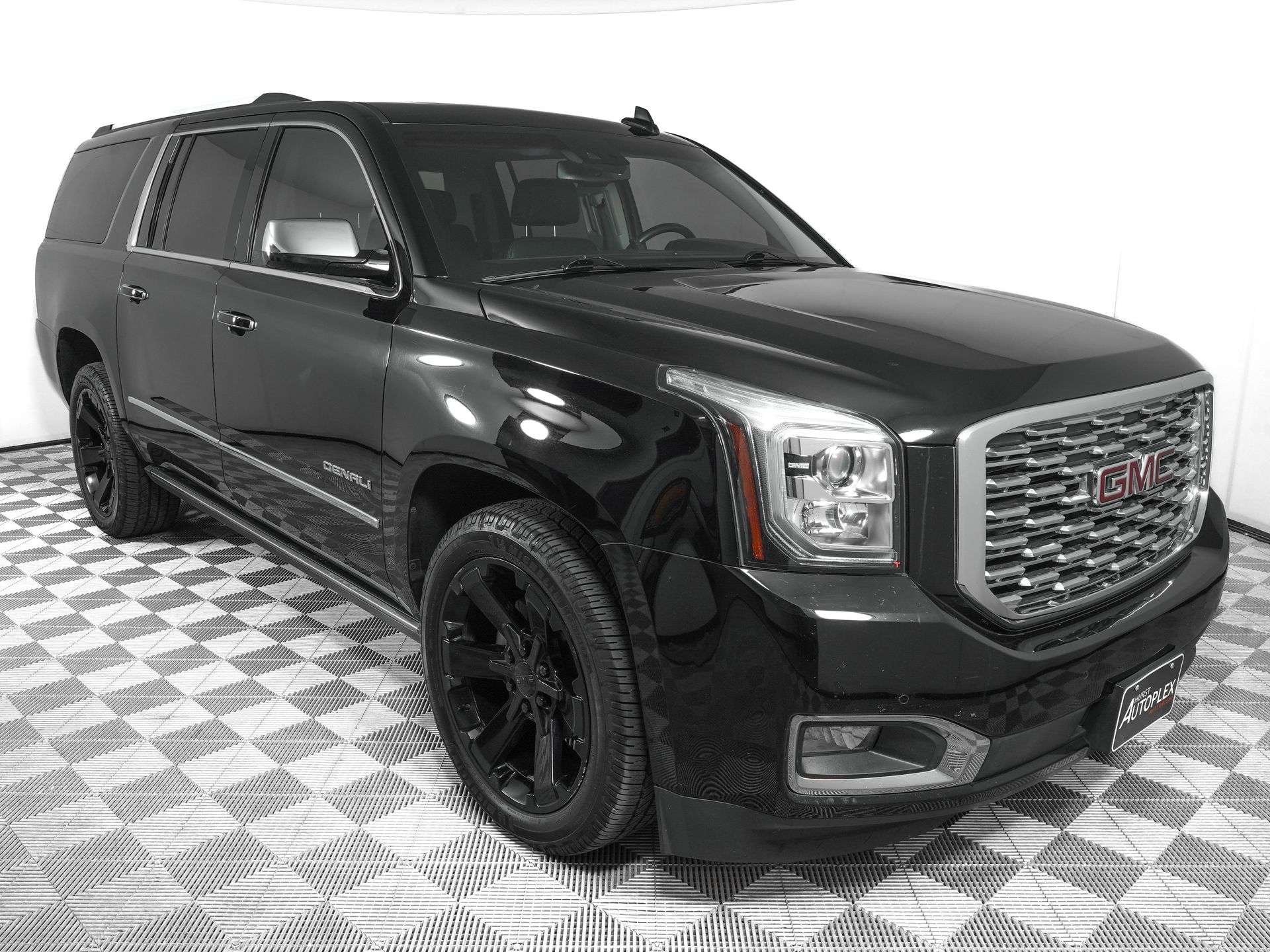 Used 2019 GMC Yukon XL Denali SUV