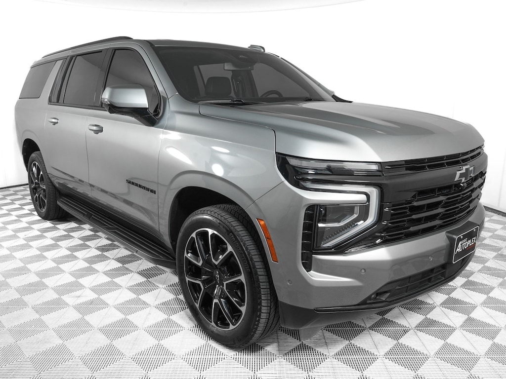 Used 2025 Chevrolet Suburban RST SUV