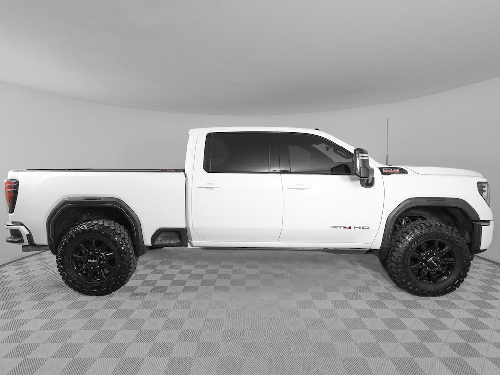 Used 2024 GMC Sierra 2500HD AT4 Truck