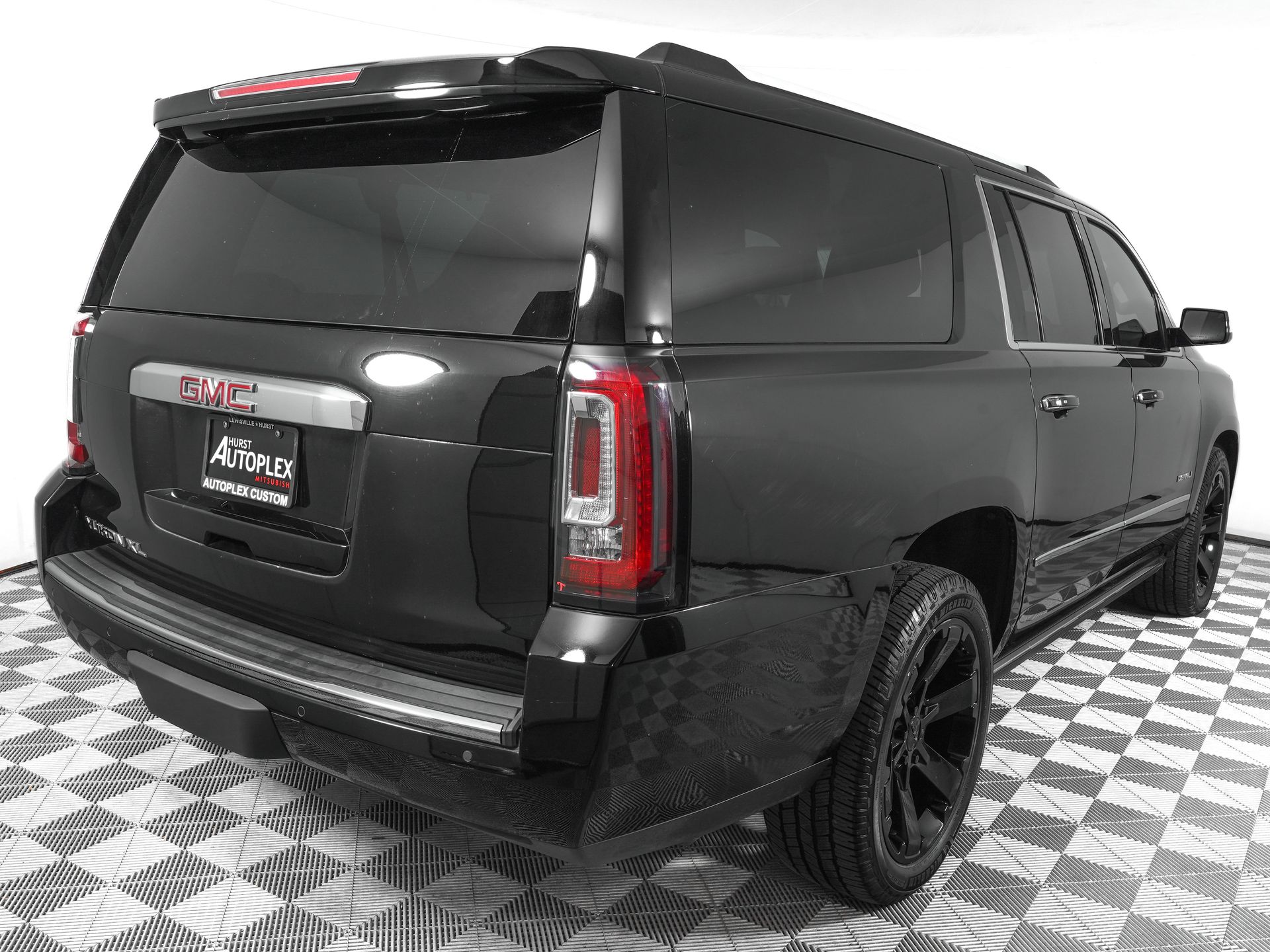 Used 2019 GMC Yukon XL Denali SUV