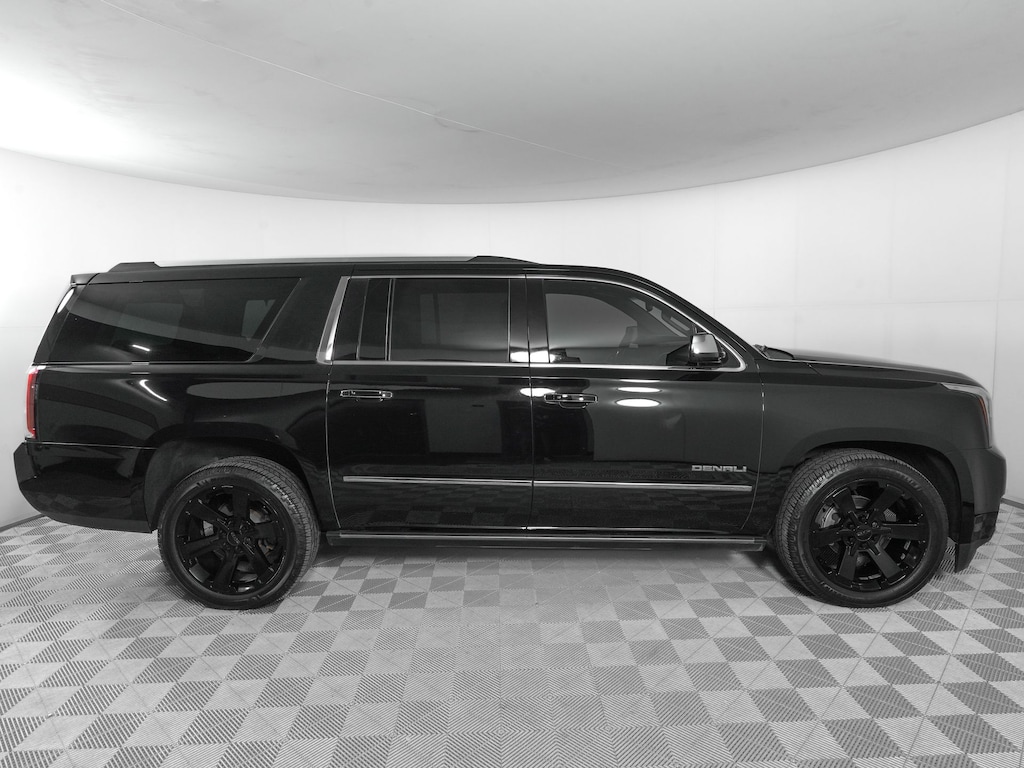Used 2019 GMC Yukon XL Denali SUV