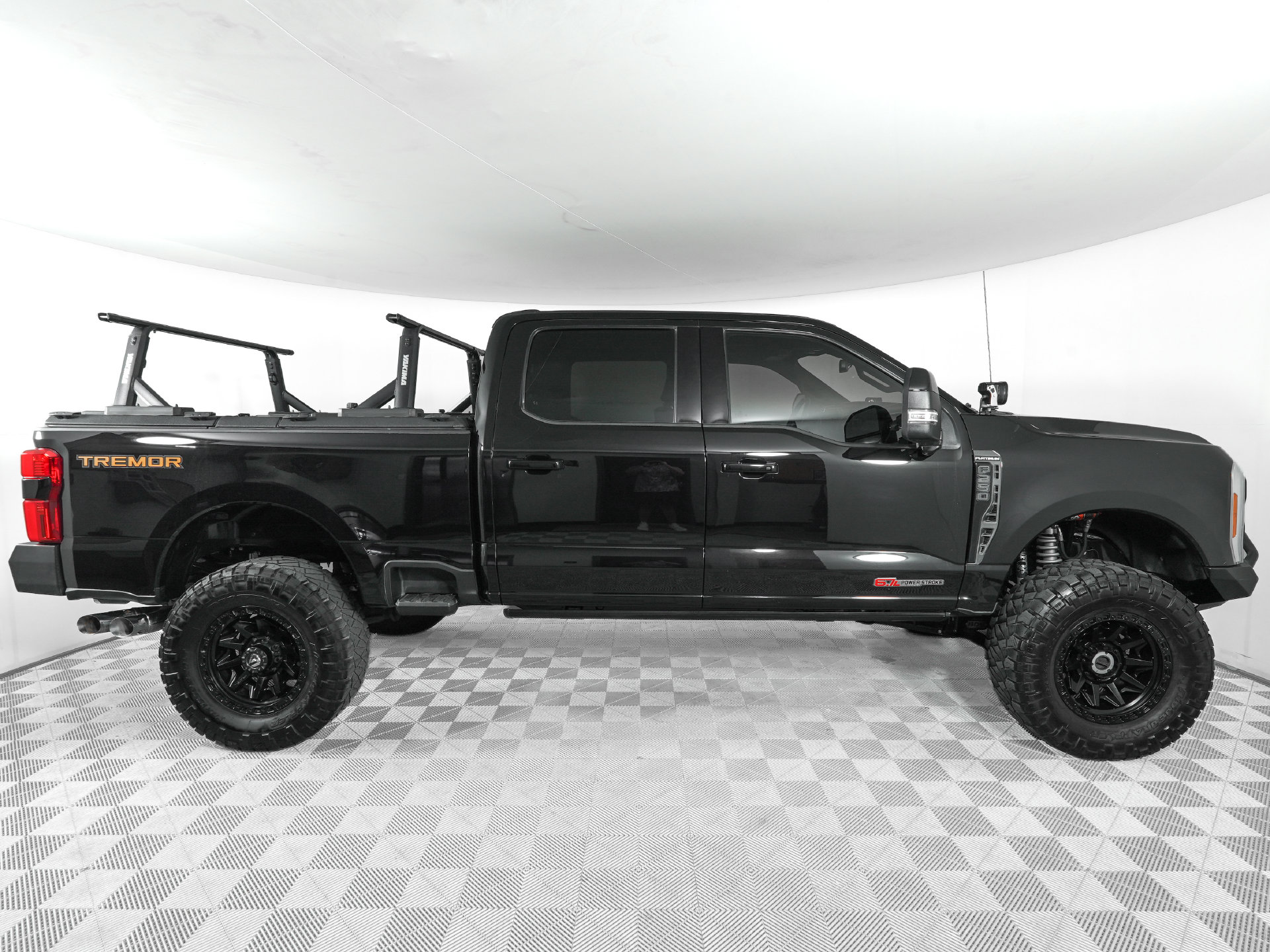 Used 2023 Ford F-250SD Platinum Truck