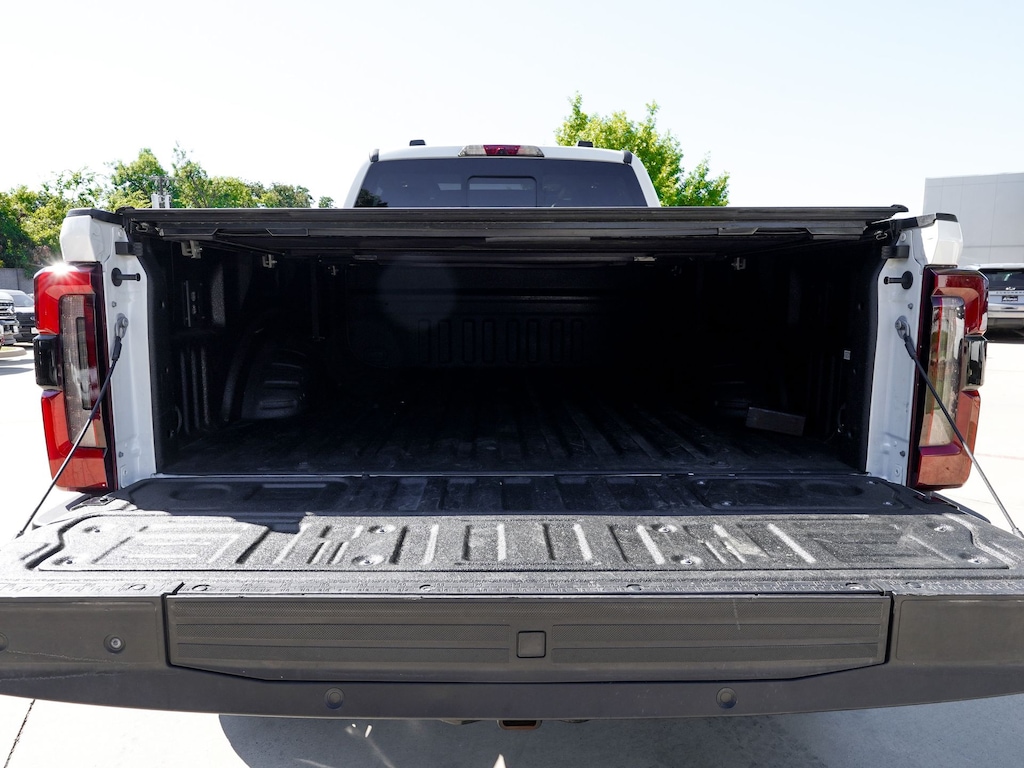 Used 2024 Ford F-250SD Platinum Truck