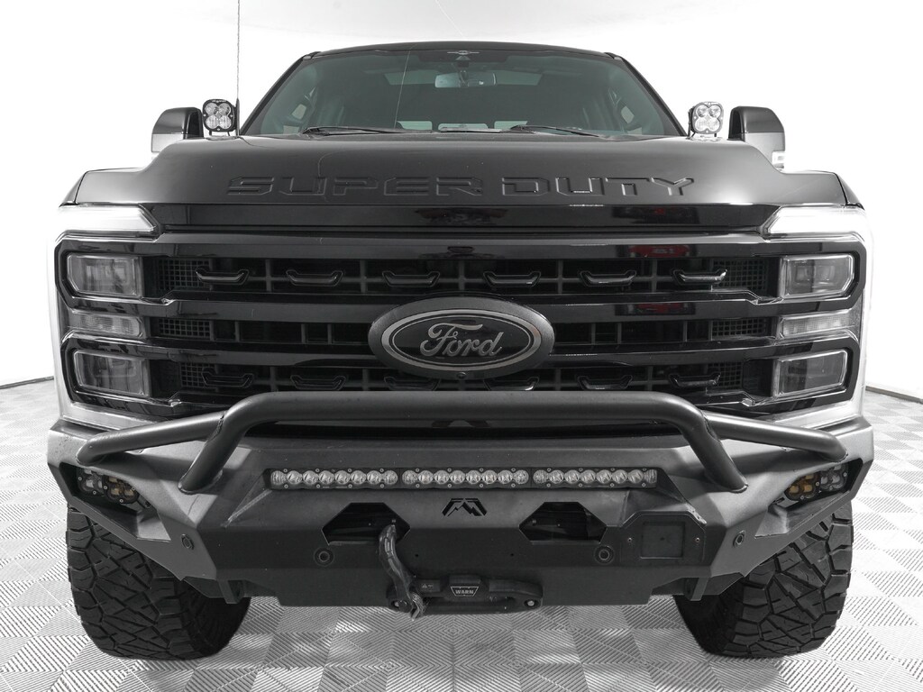 Used 2023 Ford F-250SD Platinum Truck