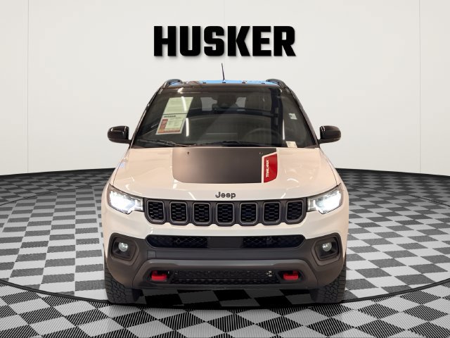 Used 2025 Jeep Compass Trailhawk 4x4 SUV