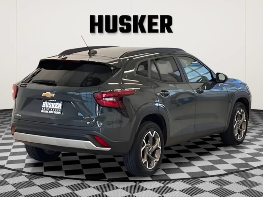 Used 2025 Chevrolet Trax LT SUV