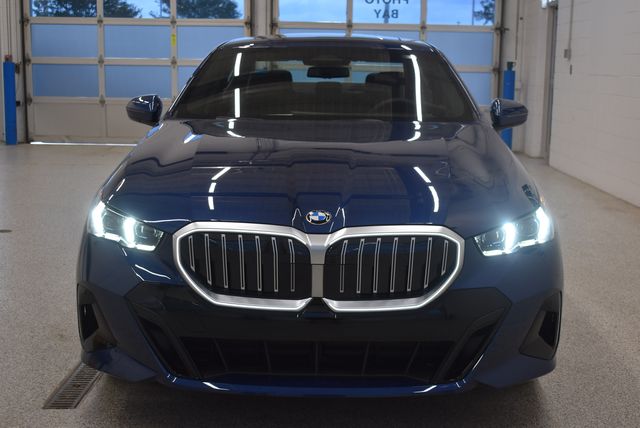 New 2027 BMW 530i xDrive Sedan
