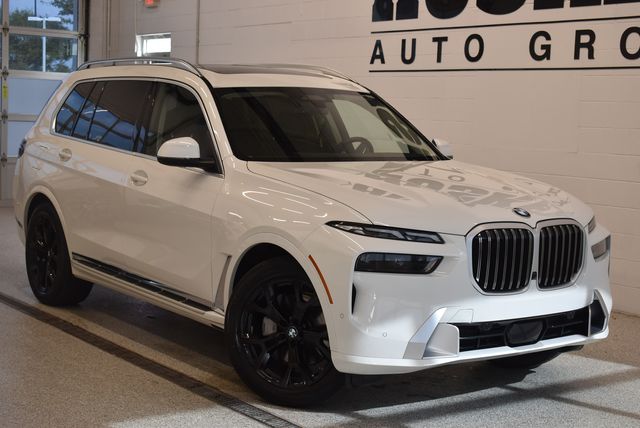 2026 BMW X7