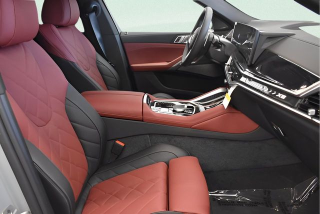 2027 BMW X6 40i - Photo 19