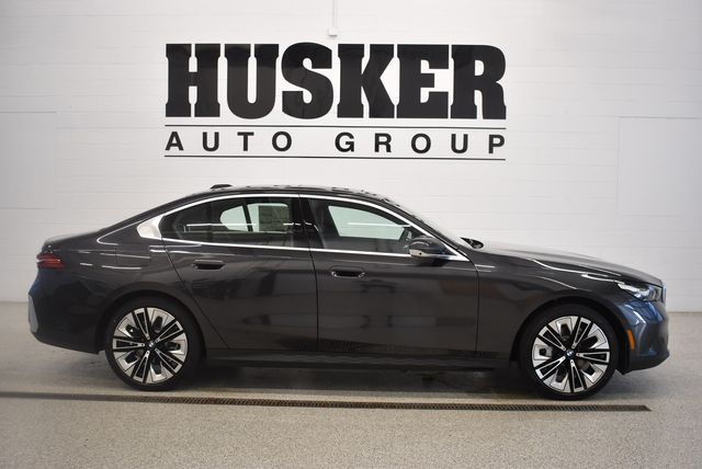New 2027 BMW 530i xDrive Sedan