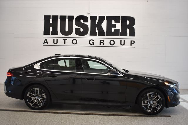 New 2027 BMW 530i xDrive Sedan