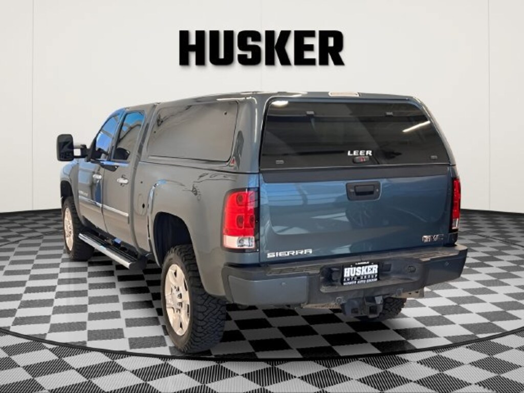 Used 2011 GMC Sierra 2500 HD Denali Truck
