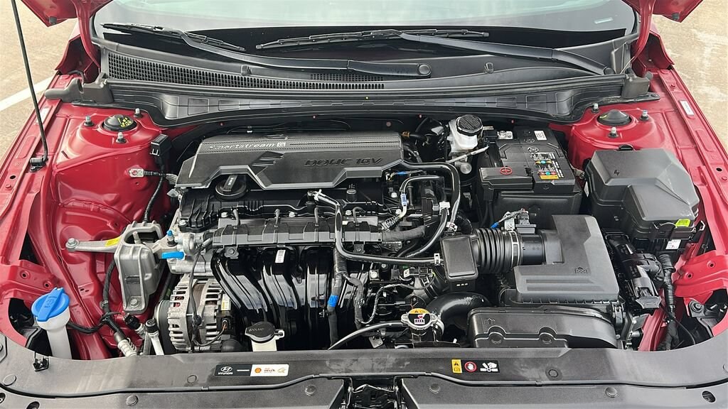 Used 2025 Hyundai Elantra Limited Sedan