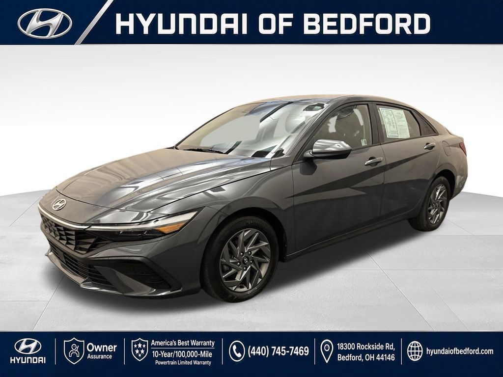 2024 Hyundai Elantra Sedan 