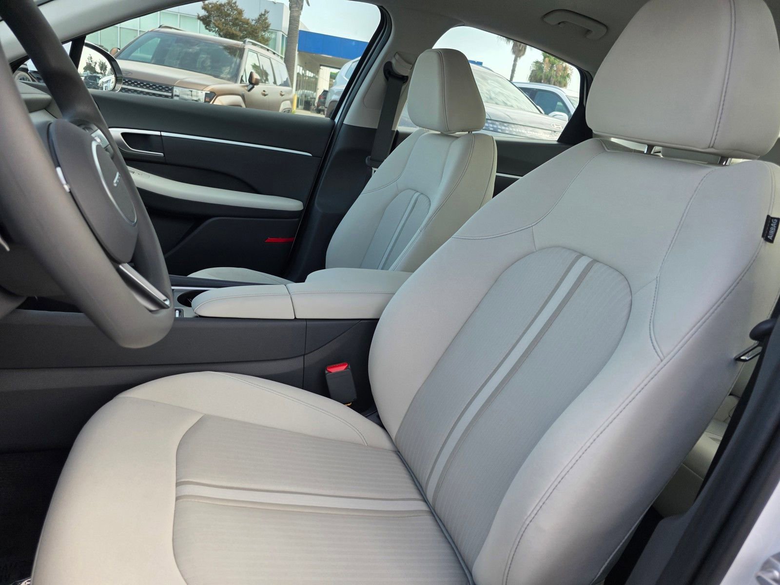 2025 Hyundai Sonata SEL - Photo 18