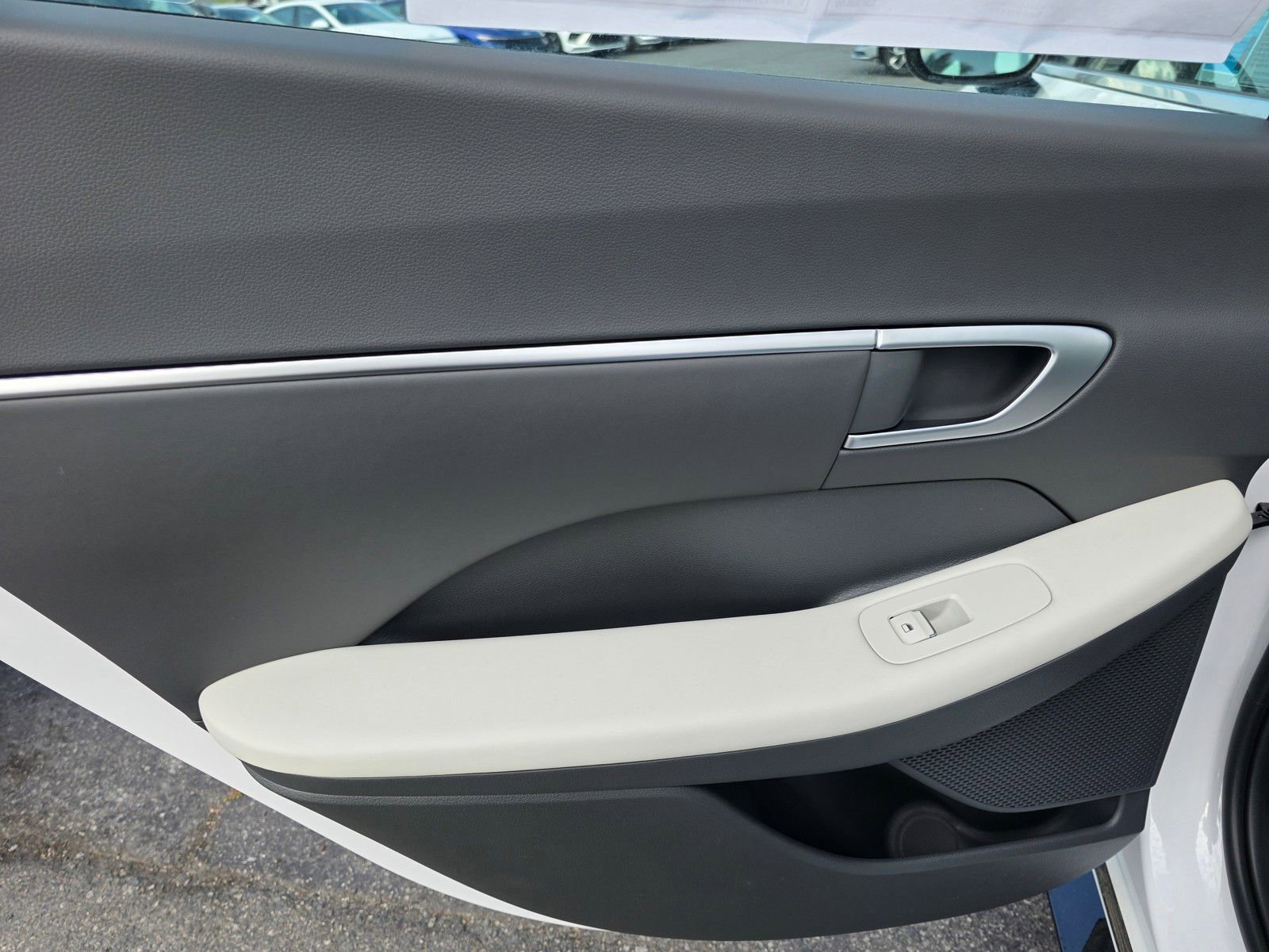 2025 Hyundai Sonata SEL - Photo 11