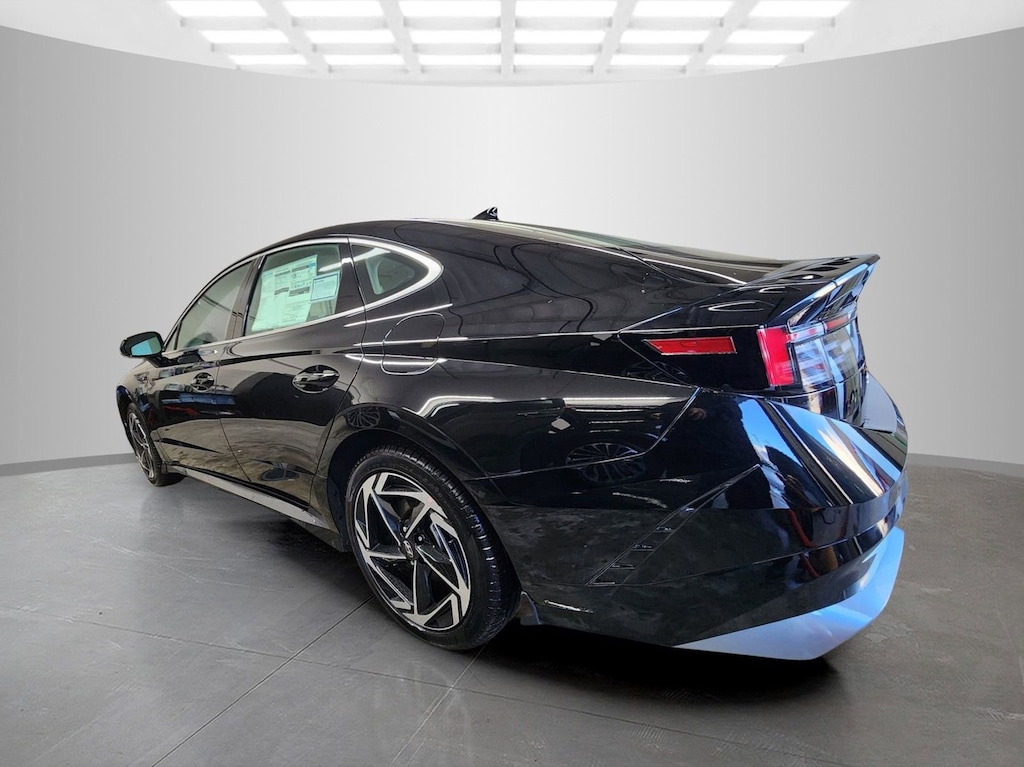 New 2026 Hyundai Sonata SEL Sport 4dr Car
