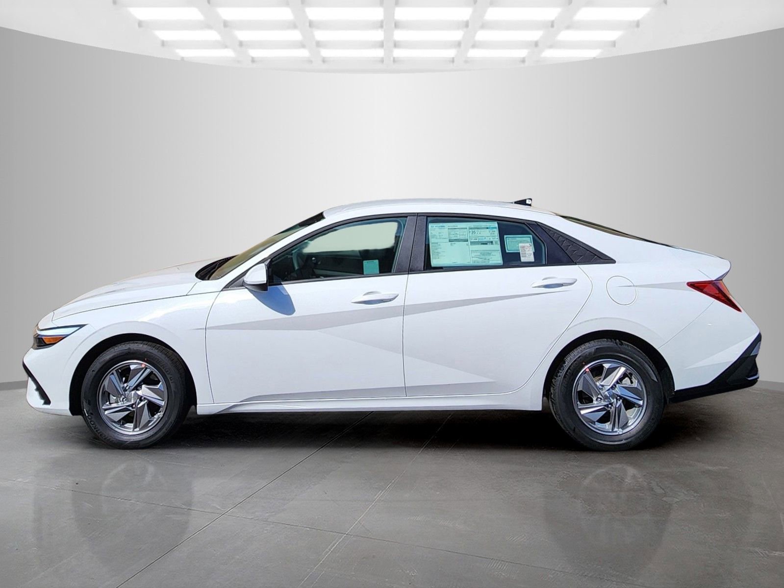 New 2026 Hyundai Elantra SE 4dr Car