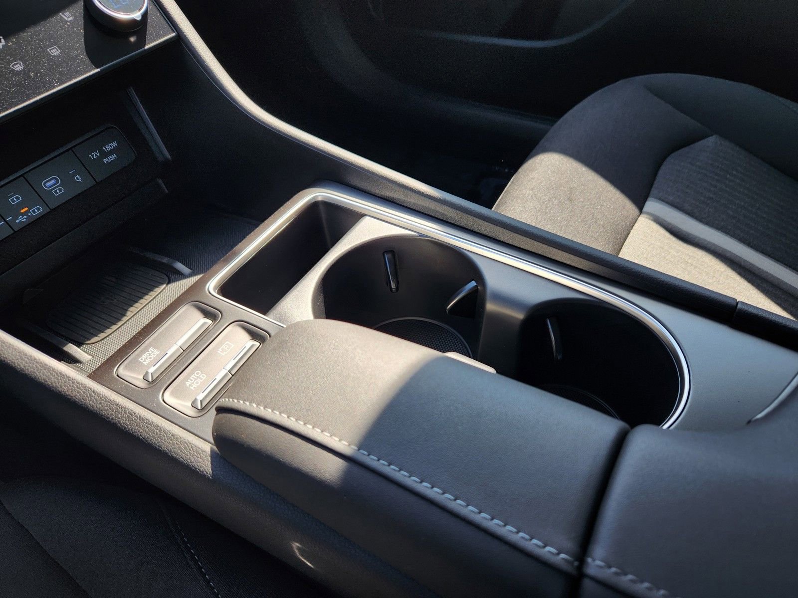 2026 Hyundai Sonata SEL - Photo 26