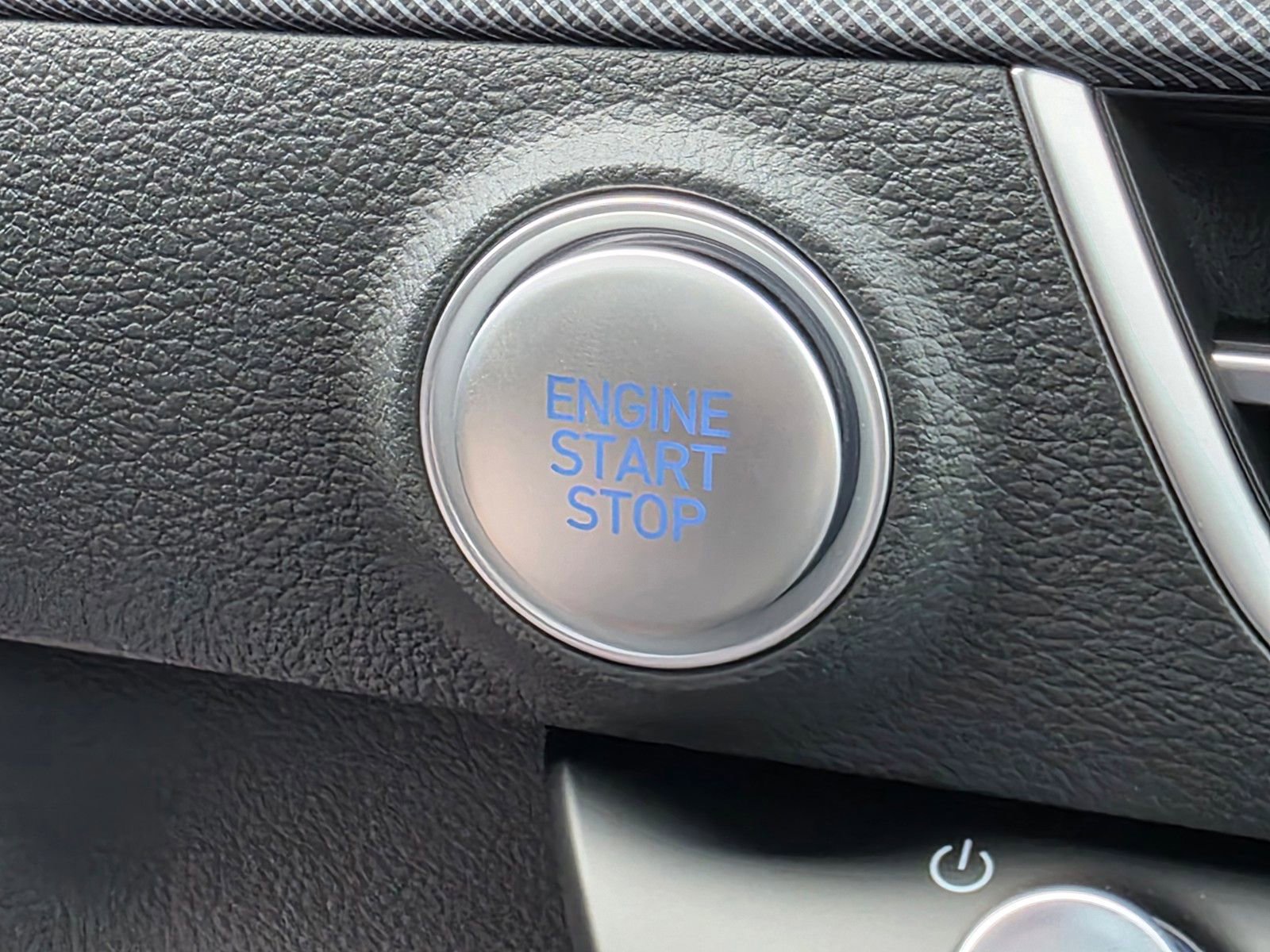 2025 Hyundai Sonata SEL - Photo 23