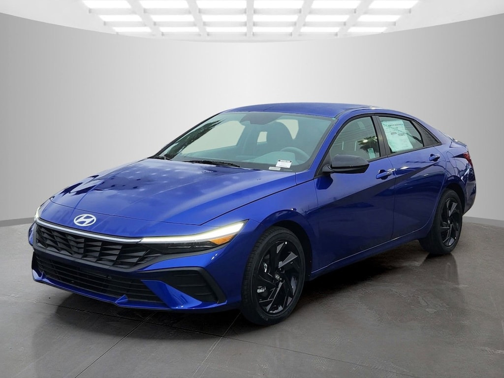 New 2026 Hyundai Elantra SEL Sport 4dr Car