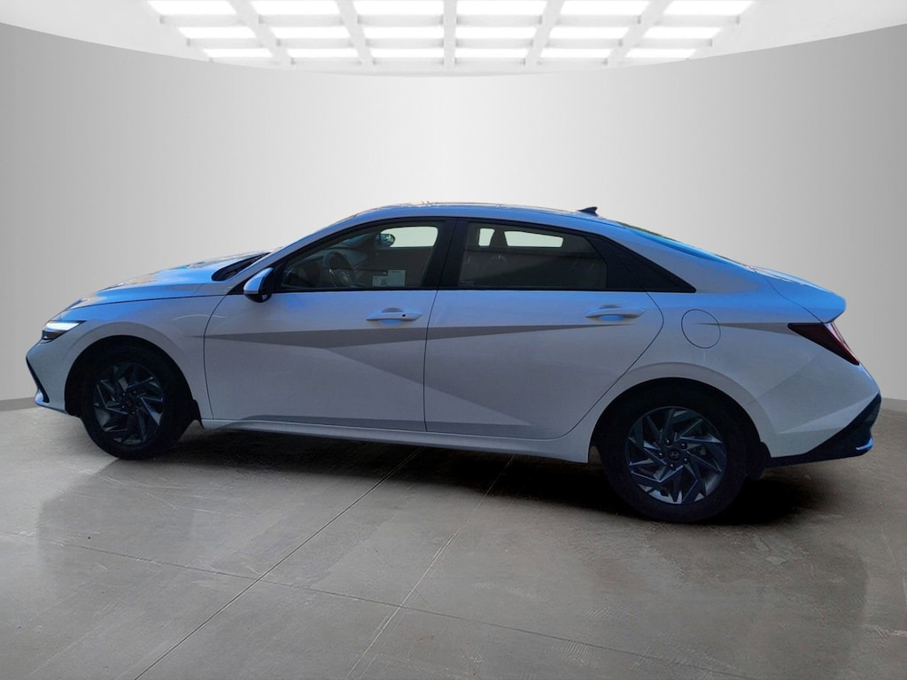 Certified 2025 Hyundai Elantra Hybrid Blue Sedan