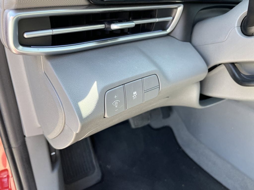 2024 Hyundai Elantra SEL - Photo 13