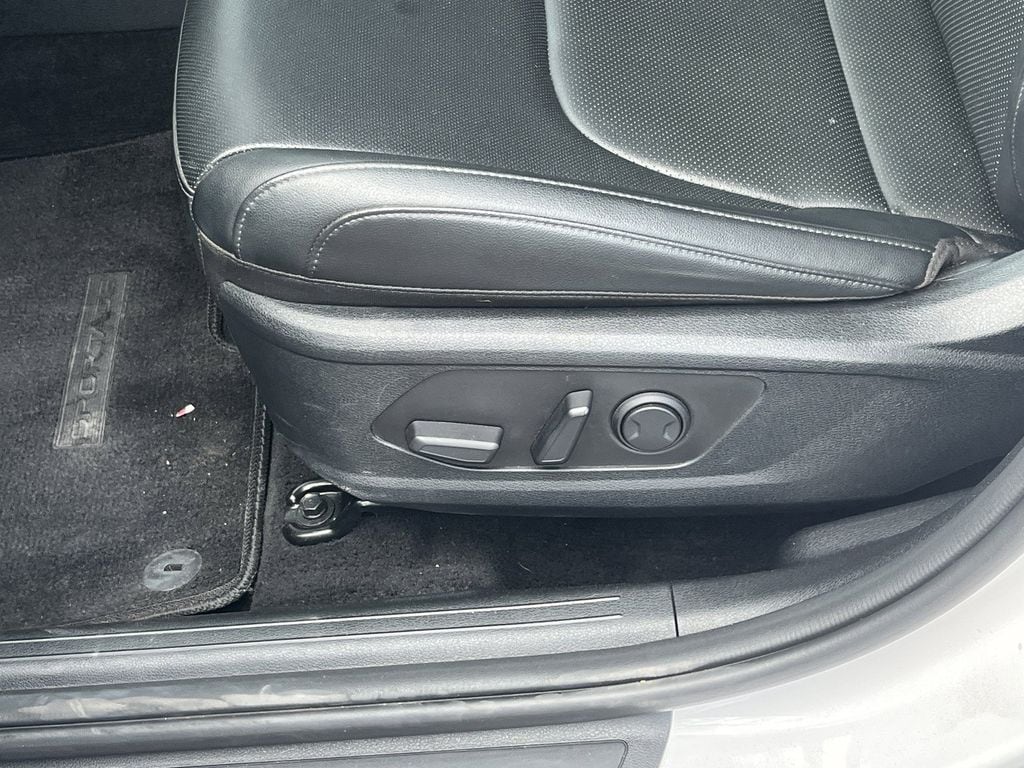 2025 Kia Sportage SX - Photo 11