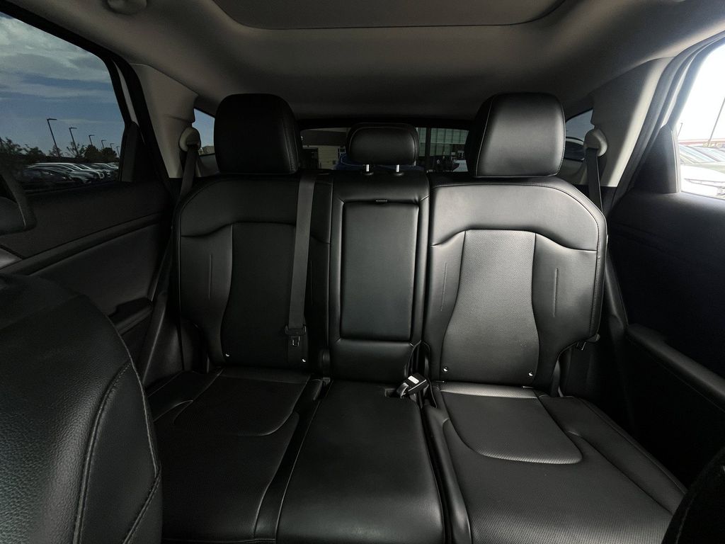 2025 Kia Sportage SX - Photo 23