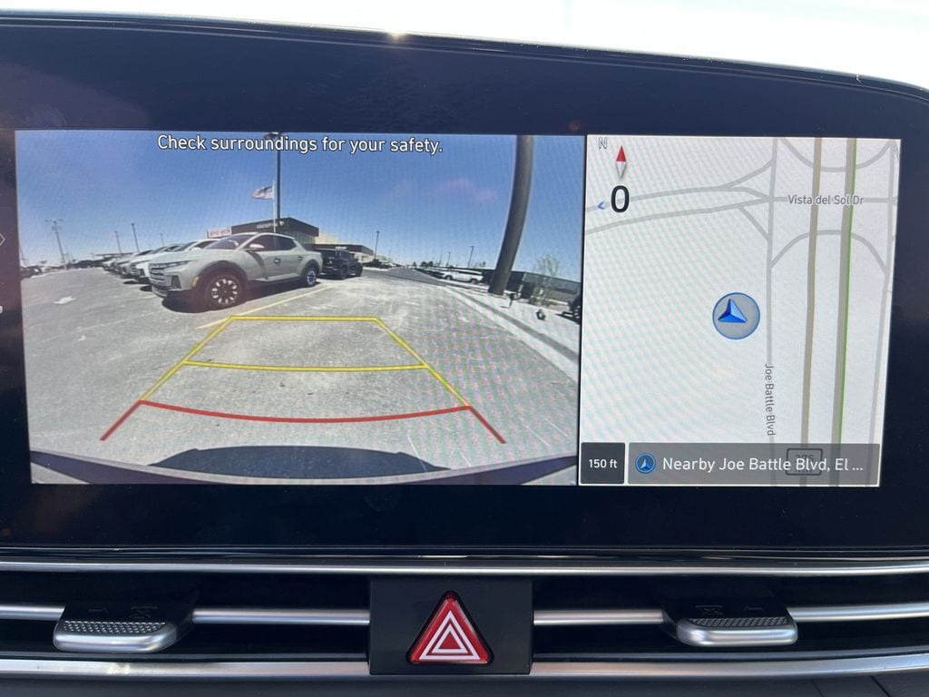 2024 Hyundai Elantra SEL - Photo 22