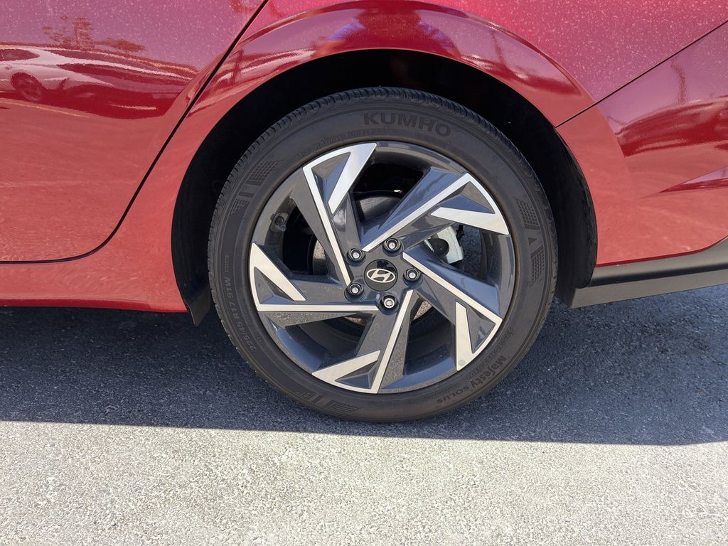2024 Hyundai Elantra SEL - Photo 5