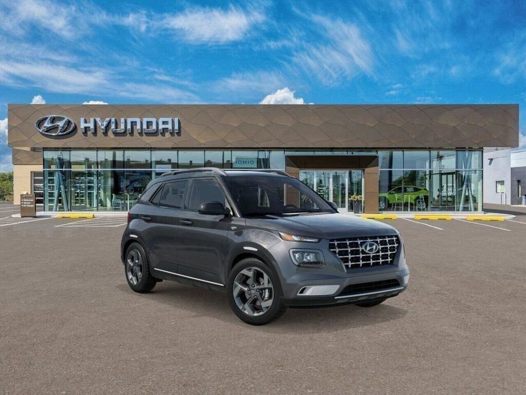 New 2026 Hyundai Venue SEL w/Two-Tone Roof SUV