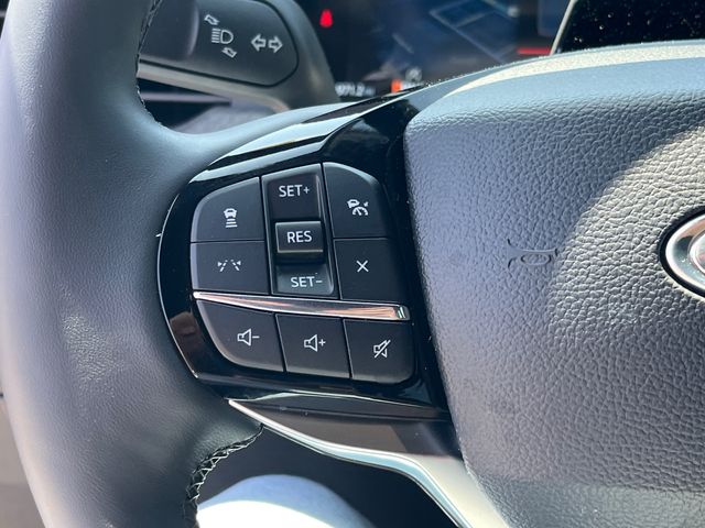 2025 Ford Explorer Platinum - Photo 16
