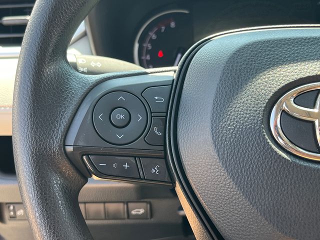 2023 Toyota RAV4 XLE - Photo 16