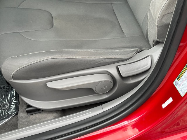 2024 Hyundai Elantra SEL - Photo 11