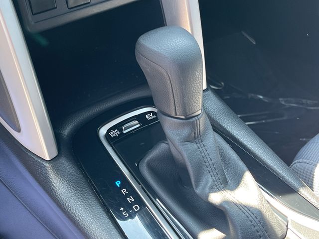 2024 Toyota Corolla Cross S - Photo 21