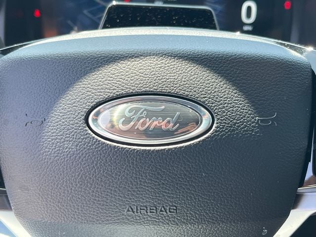 2025 Ford Explorer Platinum - Photo 17
