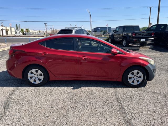 2016 Hyundai Elantra SE - Photo 9