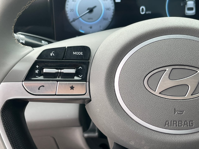 2024 Hyundai Elantra SEL - Photo 16