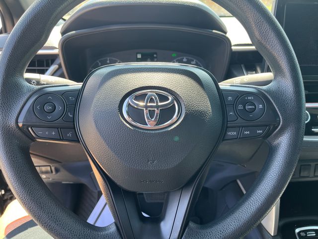 2024 Toyota Corolla Cross S - Photo 15