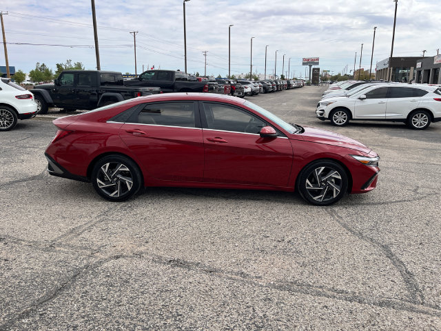 2024 Hyundai Elantra SEL - Photo 9