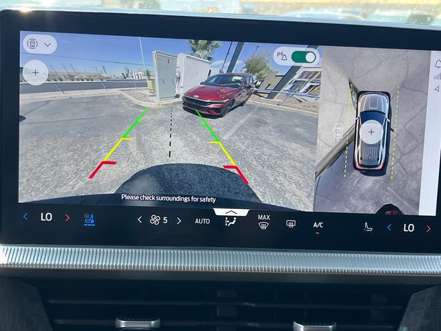 2025 Ford Explorer Platinum - Photo 22