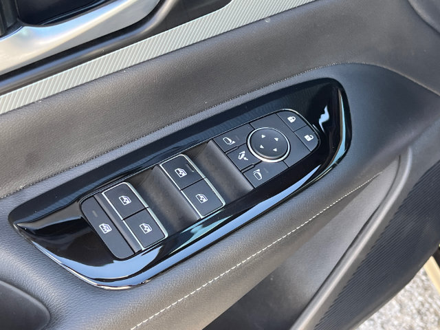 2025 Nissan Murano Platinum - Photo 12