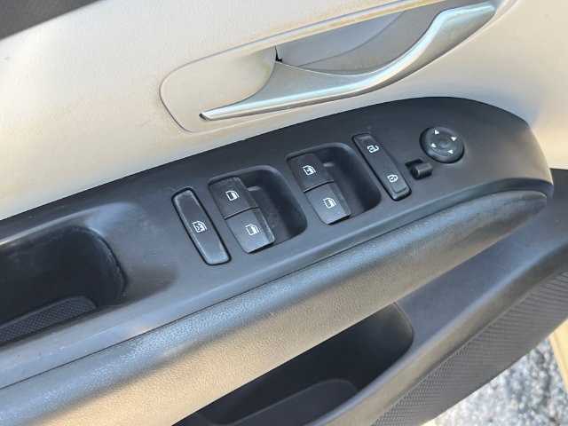 2024 Hyundai Tucson SE - Photo 12