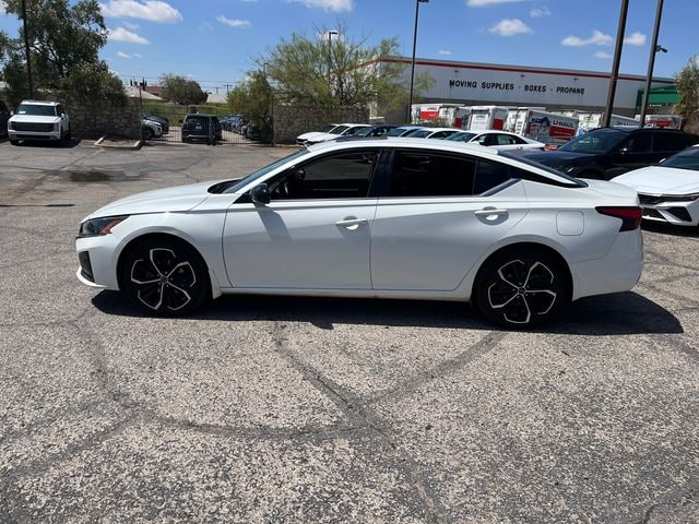 2024 Nissan Altima SR - Photo 4