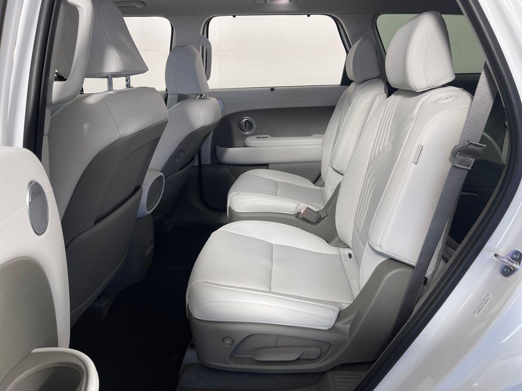 2026 Hyundai Palisade SEL Premium - Photo 13
