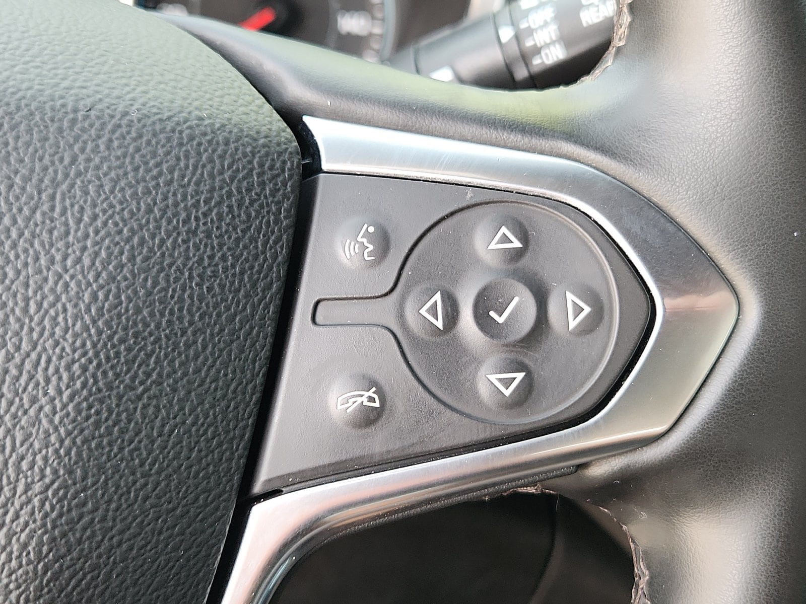 2023 Chevrolet Traverse 1LT - Photo 22