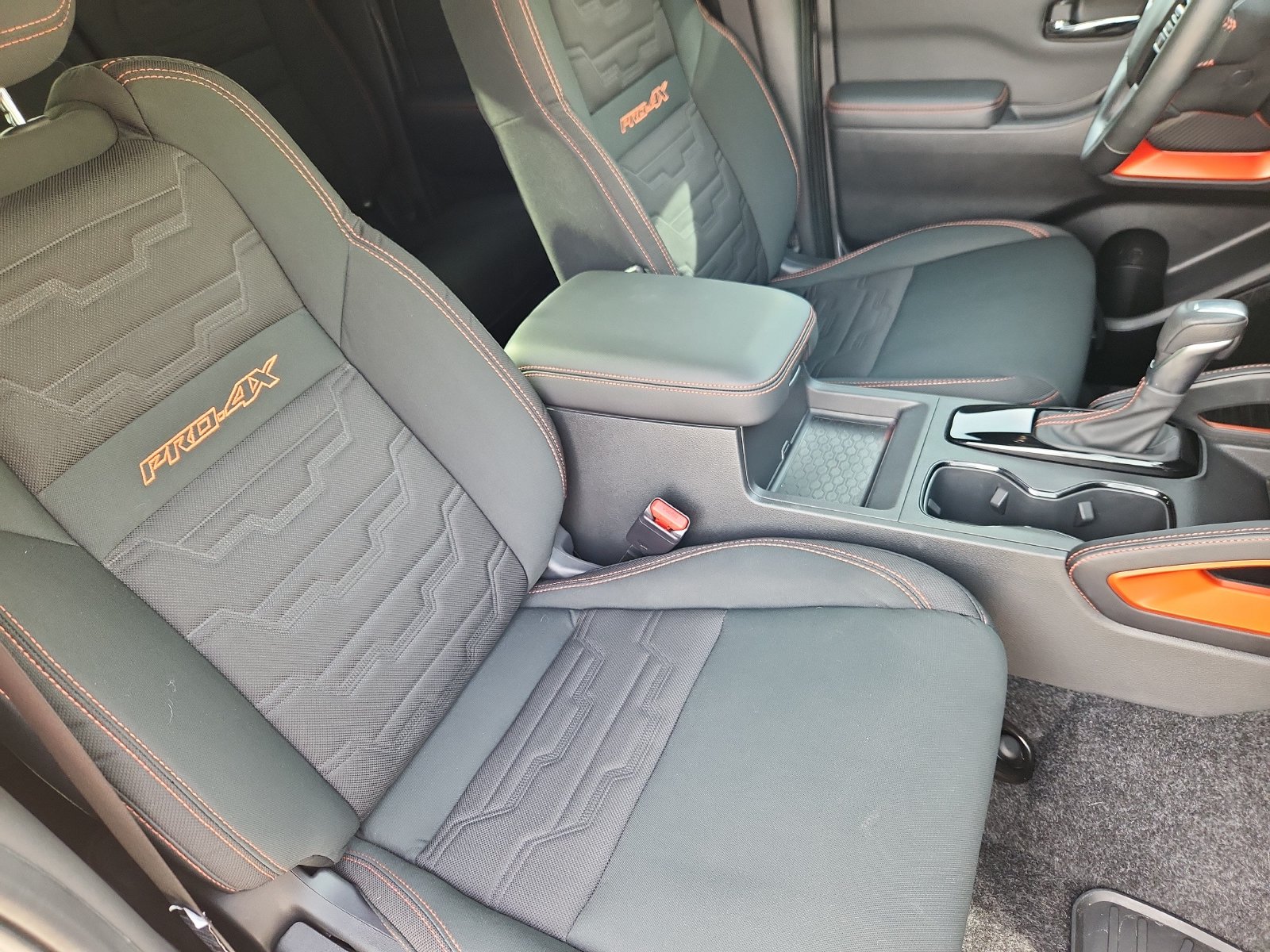 2024 Nissan Frontier PRO-4X - Photo 15