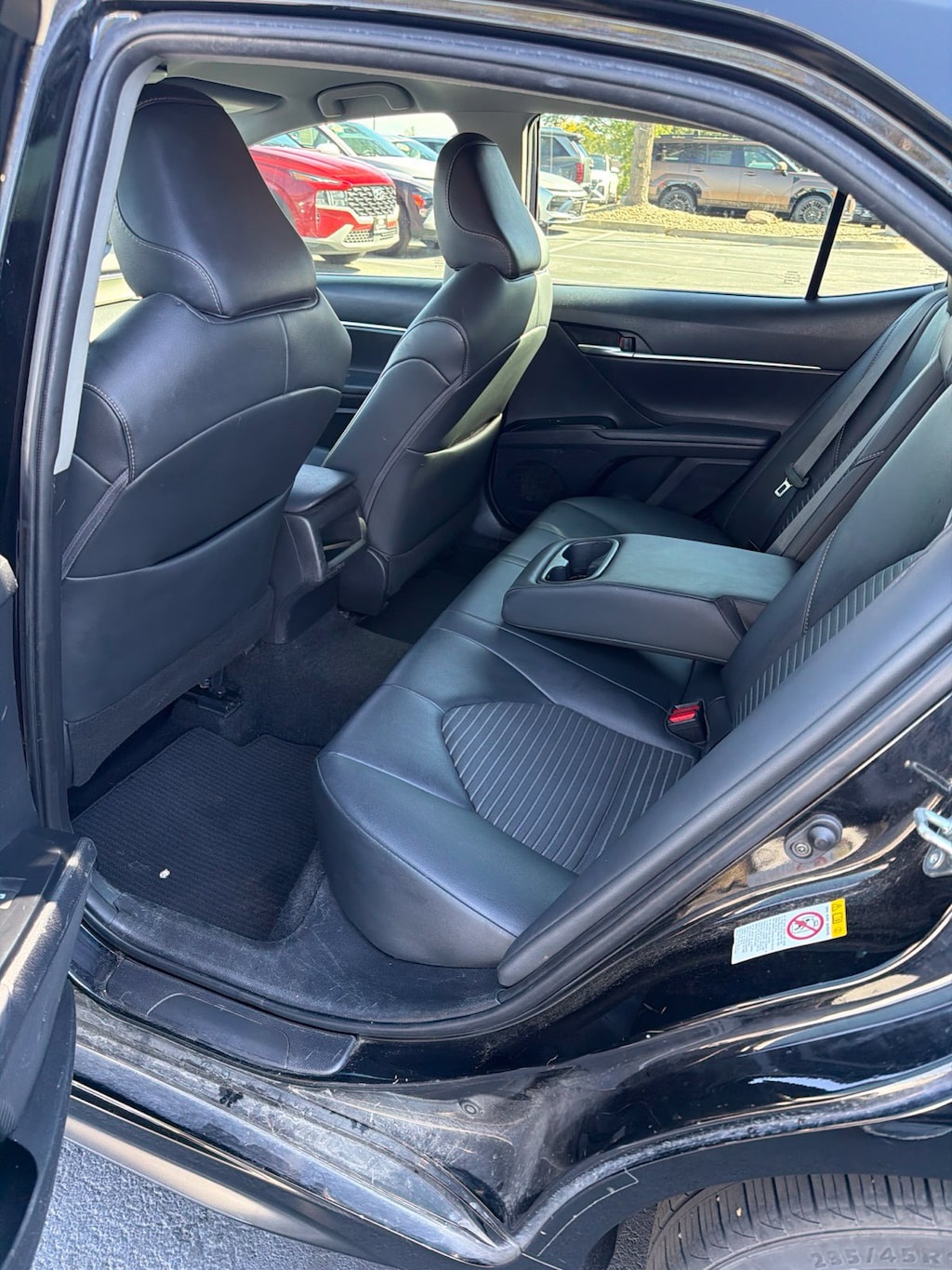 Used 2018 Toyota Camry SE Sedan