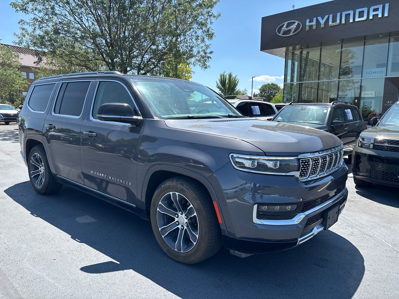 2023 Jeep Grand Wagoneer